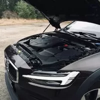 Volvo V60 CC D4: O úroveň výš