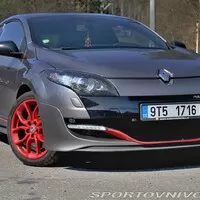 Autíčkář na lovu: Hot hatche všech velikostí i stáří