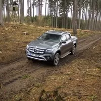 Mercedes-Benz X 350d: Trefa na druhý pokus
