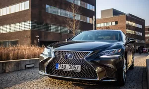 Recenze & testy: Lexus LS500h: Potřebuje ještě Yakuza Mercedes?
