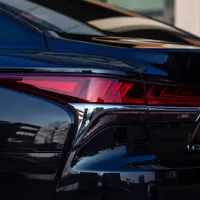 Lexus LS500h: Potřebuje ještě Yakuza Mercedes?