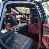 Lexus LS500h: Potřebuje ještě Yakuza Mercedes?