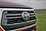 Toyota Hilux 2.4 D-4D Adventure: Dělník ve stylovém kroji