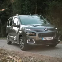 Citroën Berlingo 1.5 BlueHDi: Kombinovaný kočárek