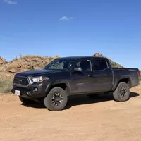 Toyota Tacoma V6 TRD Offroad: Takhle se dělá truck!