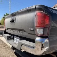 Toyota Tacoma V6 TRD Offroad: Takhle se dělá truck!