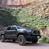 Toyota Tacoma V6 TRD Offroad: Takhle se dělá truck!