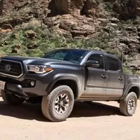 Toyota Tacoma V6 TRD Offroad: Takhle se dělá truck!