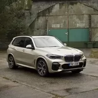 BMW X5 xDrive 30d: Velké auto, nebo malý dům?