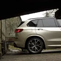 BMW X5 xDrive 30d: Velké auto, nebo malý dům?