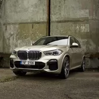 BMW X5 xDrive 30d: Velké auto, nebo malý dům?
