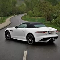 Jaguar F-Type Cabriolet R-Design: Sporťák do každého počasí a kabrio pro každý den
