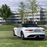 Jaguar F-Type Cabriolet R-Design: Sporťák do každého počasí a kabrio pro každý den