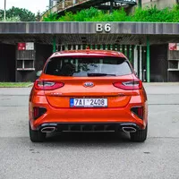 Kia Ceed GT: Nymburkring material