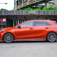 Kia Ceed GT: Nymburkring material