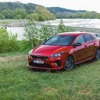 Kia Ceed GT: Nymburkring material