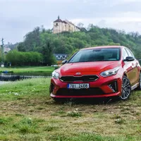 Kia Ceed GT: Nymburkring material