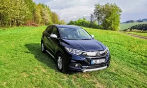Recenze & testy: Honda HR-V: Rodí se král parkoviště? 