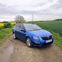 Škoda Octavia RS TDI 4x4: Služebák středního managementu
