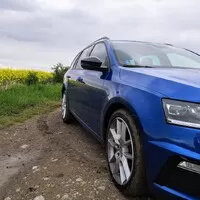Škoda Octavia RS TDI 4x4: Služebák středního managementu