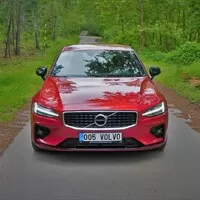 Volvo S60 T5 R-Design: Funkcionalismus 21.století