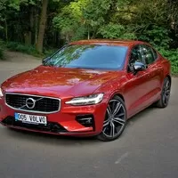 Volvo S60 T5 R-Design: Funkcionalismus 21.století