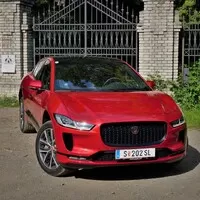 Jaguar I-Pace EV400 S AWD: Budoucnost v zářných barvách