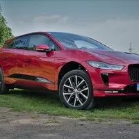Jaguar I-Pace EV400 S AWD: Budoucnost v zářných barvách