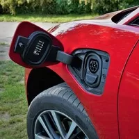 Jaguar I-Pace EV400 S AWD: Budoucnost v zářných barvách