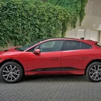 Jaguar I-Pace EV400 S AWD: Budoucnost v zářných barvách