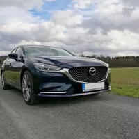 Mazda6 2.5i Revolution versus Peugeot 508 GT PureTech 225 - souboj alternativ