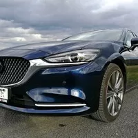 Mazda6 2.5i Revolution versus Peugeot 508 GT PureTech 225 - souboj alternativ