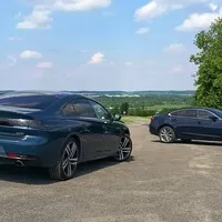 Mazda6 2.5i Revolution versus Peugeot 508 GT PureTech 225 - souboj alternativ
