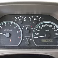 Toyota LC76: Vláčej mě bahnem a kamením!