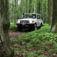 Toyota LC76: Vláčej mě bahnem a kamením!