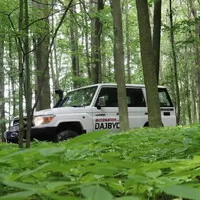Toyota LC76: Vláčej mě bahnem a kamením!