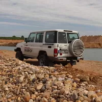 Toyota LC76: Vláčej mě bahnem a kamením!