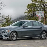 Mercedes-Benz C300: Proč si koupit Mercedes?
