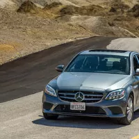 Mercedes-Benz C300: Proč si koupit Mercedes?