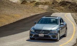 Recenze & testy: Mercedes-Benz C300: Proč si koupit Mercedes?