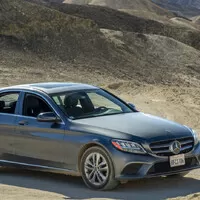 Mercedes-Benz C300: Proč si koupit Mercedes?