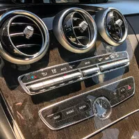 Mercedes-Benz C300: Proč si koupit Mercedes?