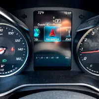 Mercedes-Benz C300: Proč si koupit Mercedes?