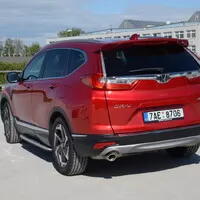 Honda CR-V 1.5 VTEC Turbo CVT Executive: Komfortně všude kolem