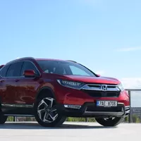 Honda CR-V 1.5 VTEC Turbo CVT Executive: Komfortně všude kolem