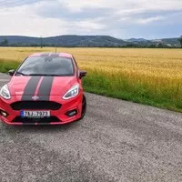 Ford Fiesta ST-Line (Red Edition): Hra na závoďák