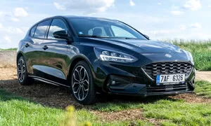 Recenze & testy: Ford Focus ST Line 150k: Umírněný rošťák