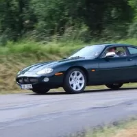 Jaguar XKR X100: Poslední z rodu pravověrných GT?