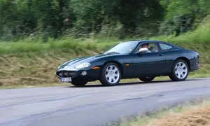 Recenze & testy: Jaguar XKR X100: Poslední z rodu pravověrných GT?