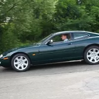 Jaguar XKR X100: Poslední z rodu pravověrných GT?